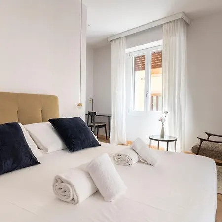 The Old Palace- Luxury Signoria 4*