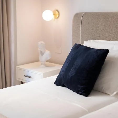 The Old Palace- Luxury Signoria