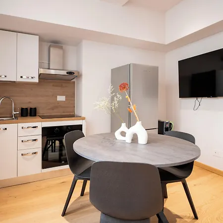 Гостевой дом The Old Palace- Luxury Signoria 4*