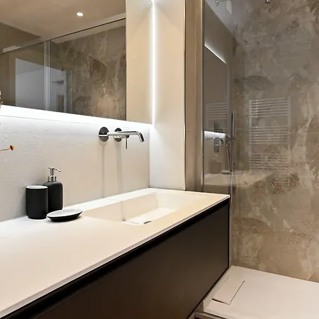 The Old Palace- Luxury Signoria 4*