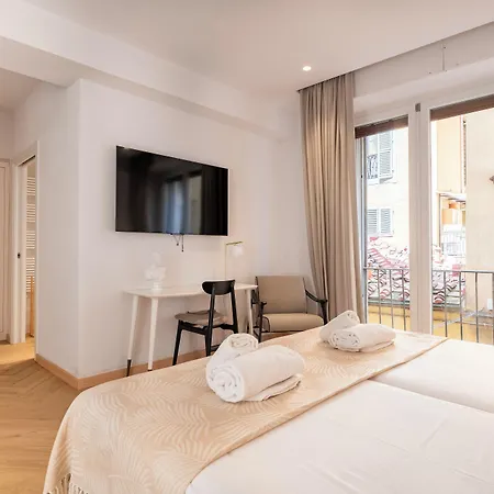 The Old Palace- Luxury Signoria