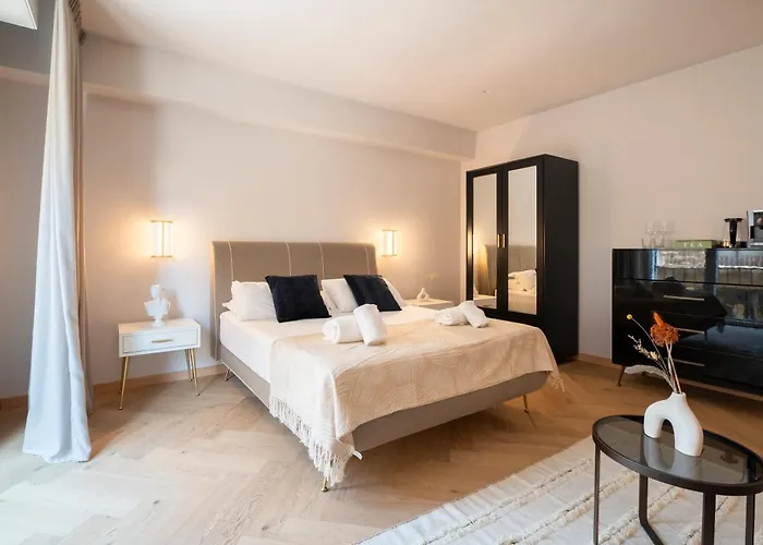 The Old Palace- Luxury Signoria Floransa