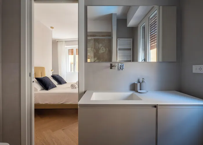 The Old Palace- Luxury Signoria 4* Florens