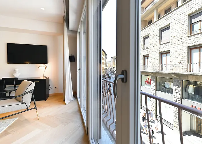 Konukevi The Old Palace- Luxury Signoria 4*