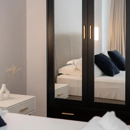 Pensión The Old Palace- Luxury Signoria 4*