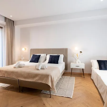 The Old Palace- Luxury Signoria Pensión Florencia